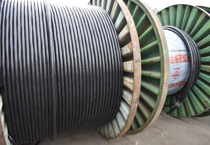<a href='http://www.bmeiizpl.com/' target='_blank'><u>金環宇電纜</u></a>